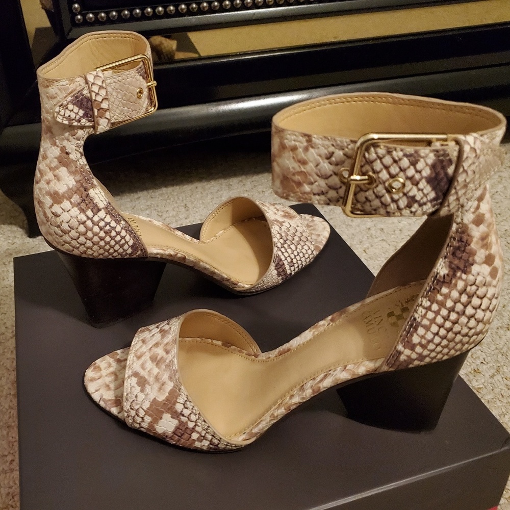 Vince Camuto VC Driton Shoes
